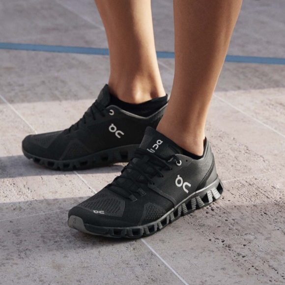 On Running Shoes On Cloud Swiss Engineering Running Shoes Womens 75